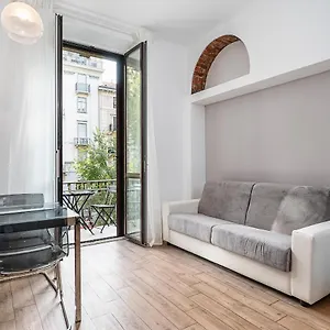 Hemeras Boutique Homes - Smart Flat With Balcony Near The City Center Appartement